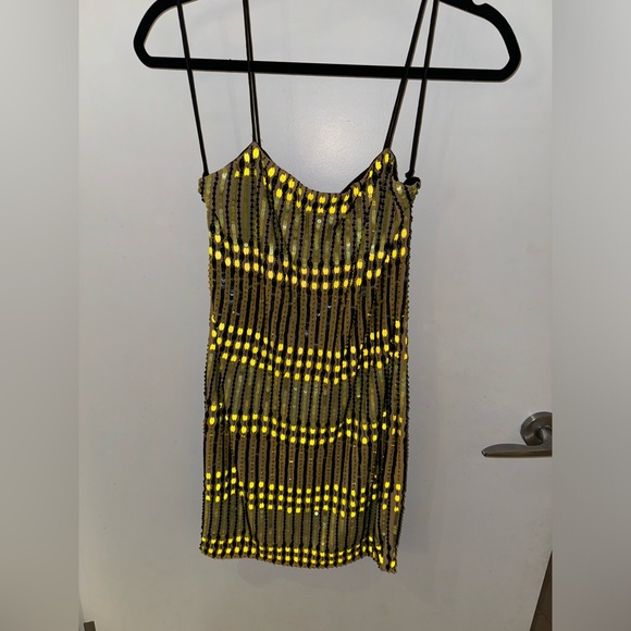 ALICE + OLIVIA Fifi embellished tulle mini dress size 0 - Picture 3 of 7